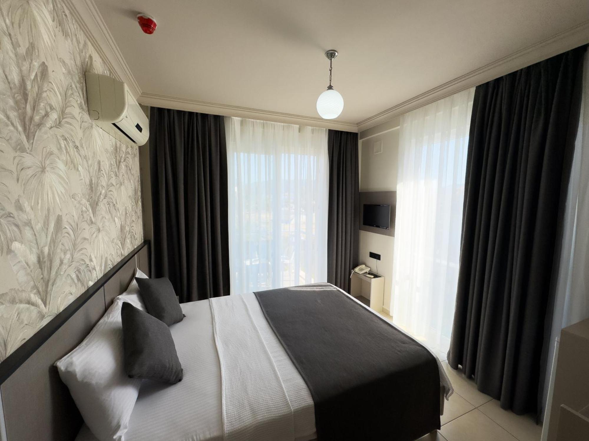 Sardunya Hotel Fethiye Exterior photo